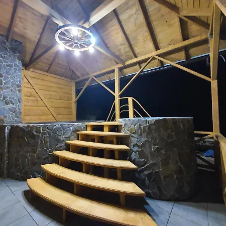 Apartament у курила з сауною та чаном на дровах Shepot