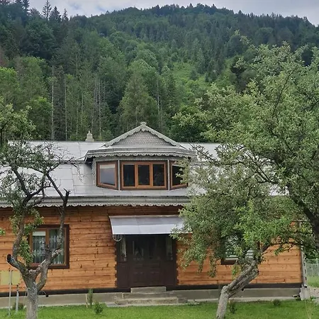 у курила з сауною та чаном на дровах Apartman