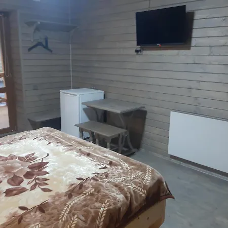 у курила з сауною та чаном на дровах