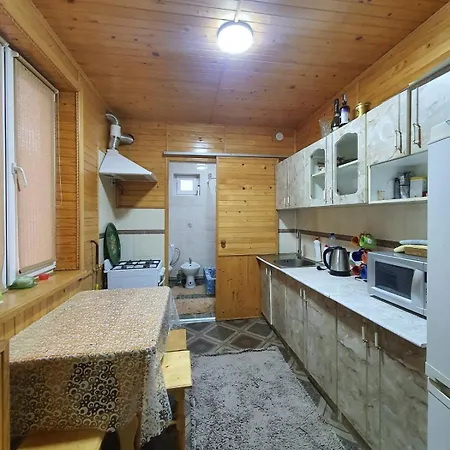 Apartment у курила з сауною та чаном на дровах *