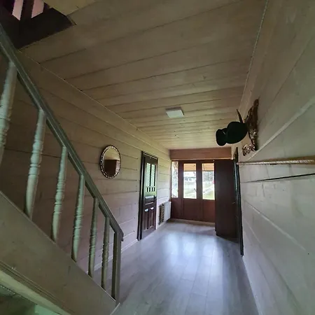 у курила з сауною та чаном на дровах Apartament *