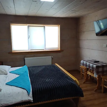 у курила з сауною та чаном на дровах Apartman *