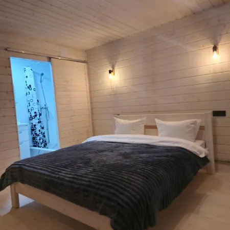 Apartament у курила з сауною та чаном на дровах Shepot