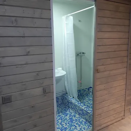 у курила з сауною та чаном на дровах