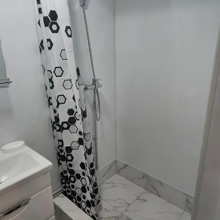 у курила з сауною та чаном на дровах