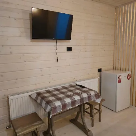 у курила з сауною та чаном на дровах Apartman *