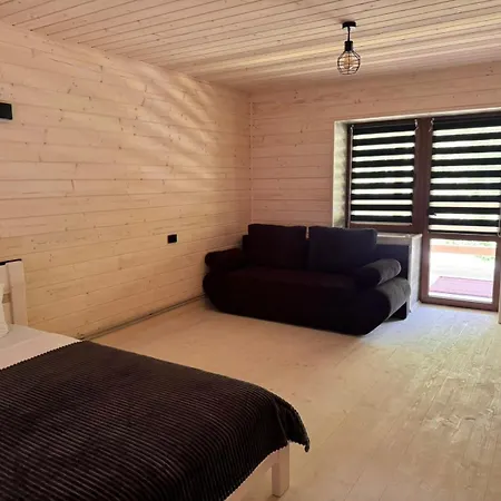 Apartman у курила з сауною та чаном на дровах Sepit