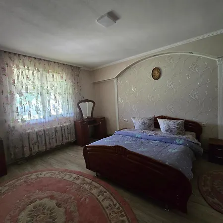 Apartment у курила з сауною та чаном на дровах *