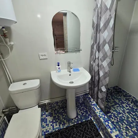 Apartment у курила з сауною та чаном на дровах *