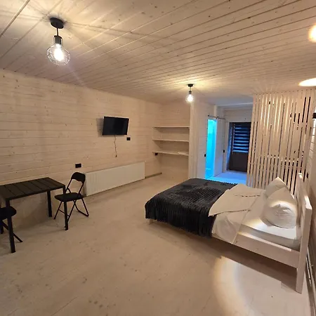у курила з сауною та чаном на дровах Apartment *