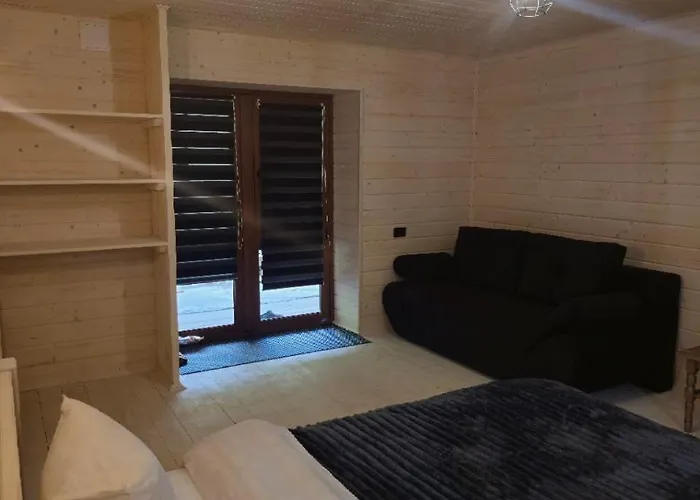у курила з сауною та чаном на дровах Appartement